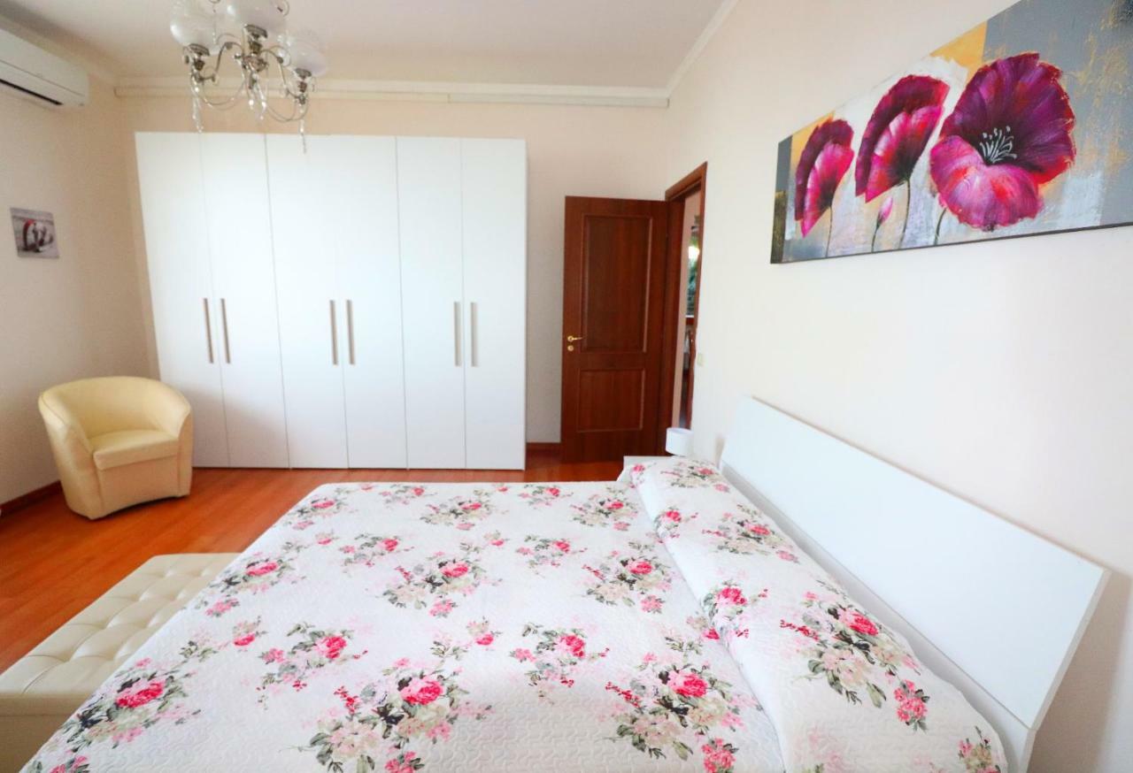 La Rosa Del Sud - De Vivo Realty Sorrento Apartment Luaran gambar